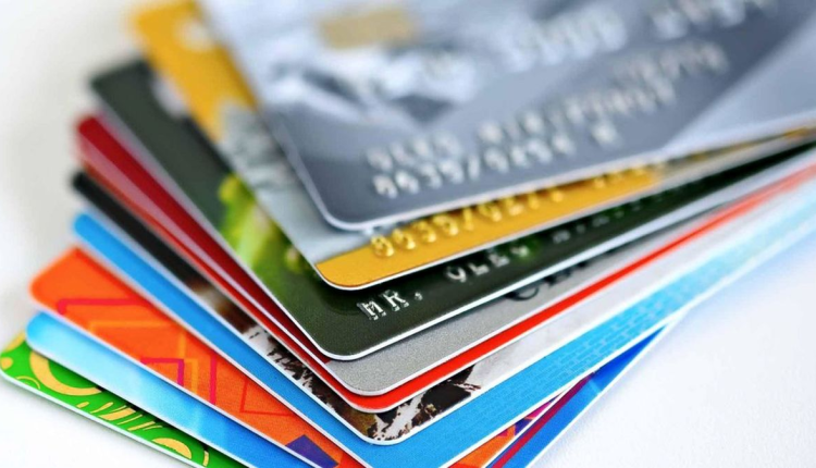 گام مهم برای جلوگیری از خروج ارز واردات کارتهای بانکی
