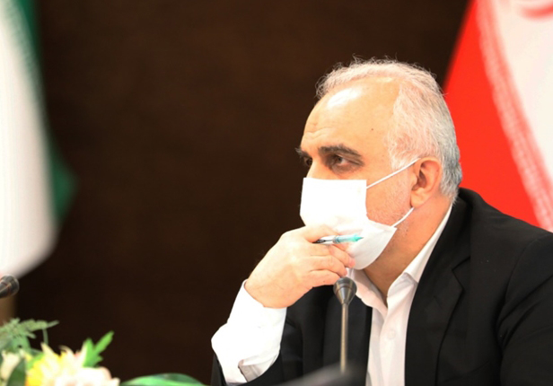 بانک ها در زمینه پشتیبانی و مانع زدایی از تولید با تمام قوا وارد عمل شوند