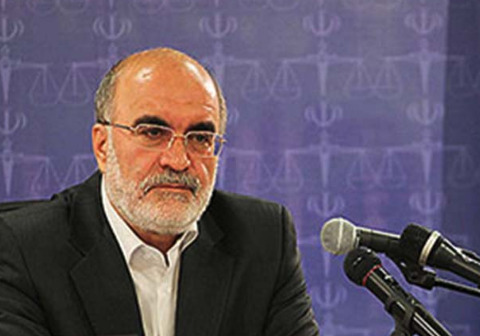 ۴ تا ۵ هزار خودرو وارداتی با رانت در دست ۴ تا پنج نفر است